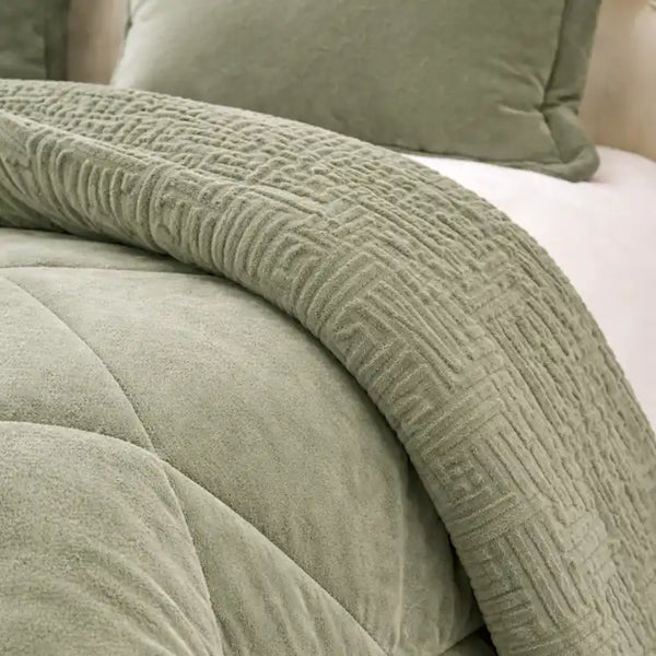 Cobertor verde con fundas premium de la marca Enigma Store, tejido suave y elegante para decoración y confort en el hogar.