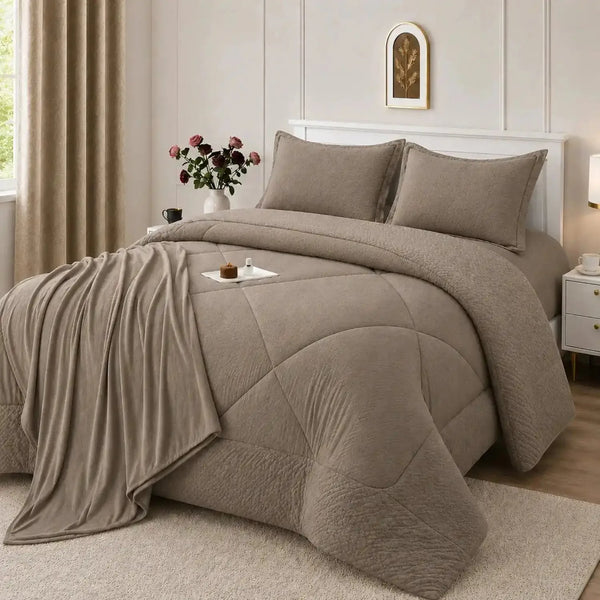 Juego de cobertor queen de 7 piezas en color marrón de Enigma Store, con diseño cómodo y elegante para cama.