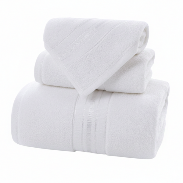Set de 3 toallas de algodón para cuerpo, mano y cara de la marca Enigma Store, absorbentes y suaves.