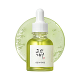 Suero calmante Beauty of Joseon con té verde y panthenol en frasco de 30ml, con envase y textura del producto visible.