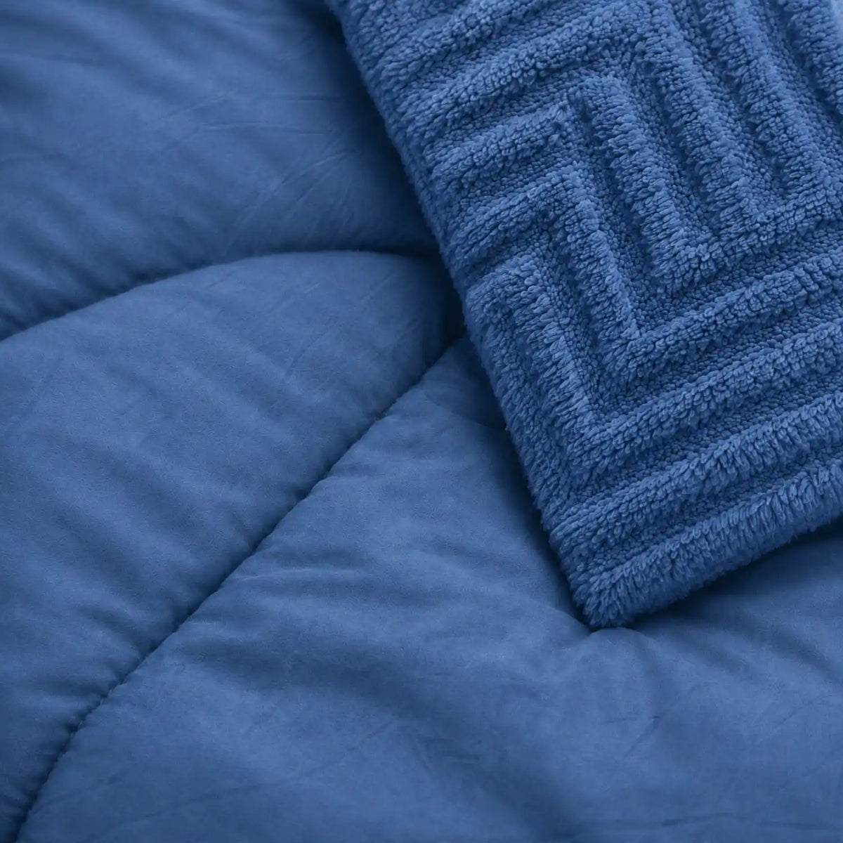 Frazada de 7 piezas para cama queen en color azul, set de cobertores de marca Enigma Store con diseño cómodo y elegante.