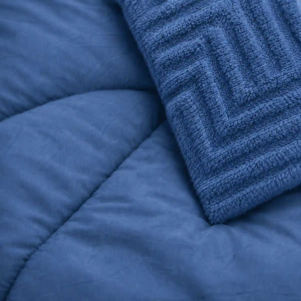 Frazada de 7 piezas para cama queen en color azul, set de cobertores de marca Enigma Store con diseño cómodo y elegante.