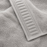 Set de toallas de baño premium de 3 piezas, 100% algodón, con textura suave y peso de 700 GSM, en color blanco.