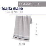 Seis toallas de manos de algodón para cocina y baño, en color blanco, de la marca Enigma Store, colgadas en un ambiente doméstico