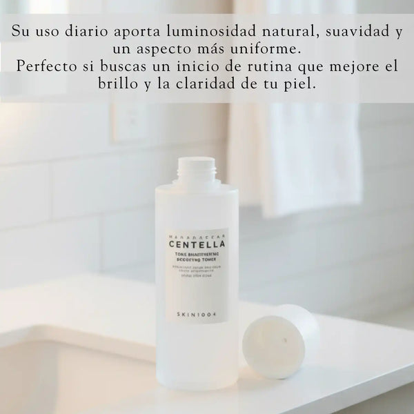 Tónico iluminador SKIN1004 Tone Brightening Boosting Toner de 210ml para cuidado facial, con fórmula coreana.
