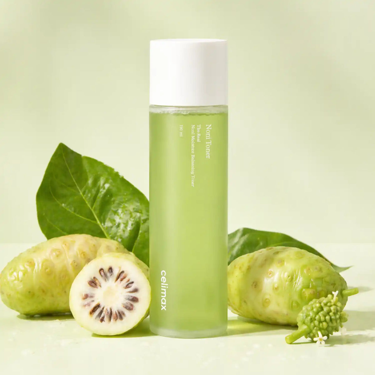 Tónico hidratante CELIMAX THE REAL NONI para cuidado facial, botella de 150 ml con líquido transparente y etiqueta.