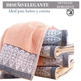 Seis toallas de algodón blancas de 75x35 cm para baño y cocina, con textura suave y diseño sencillo.
