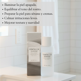 Tónico iluminador SKIN1004 Tone Brightening Boosting Toner para cuidado facial, botella de 210 ml.