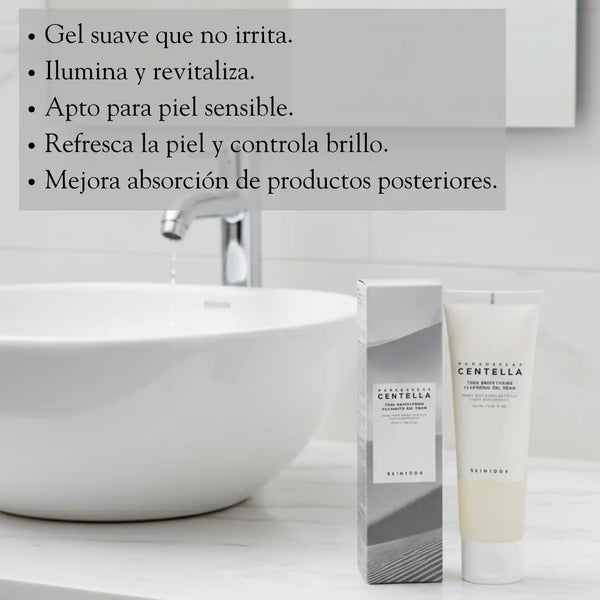 Espuma de limpieza reafirmante y aclaradora SKIN1004 para cuidado facial coreano, 125 ml, con fórmula suave y efectiva.
