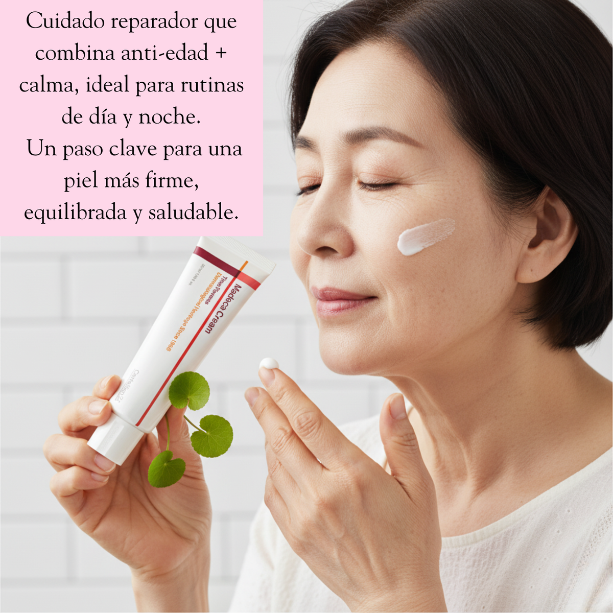 Crema facial coreana CENTELLIAN 24 The Madeca Cream Time Reverse de 50ml, con textura suave y envase blanco.
