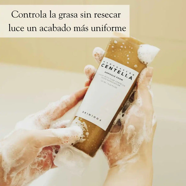 Espuma facial SKIN1004 Madagascar Centella Ampoule Foam 125ml para cuidado de la piel coreano, con ingredientes naturales.