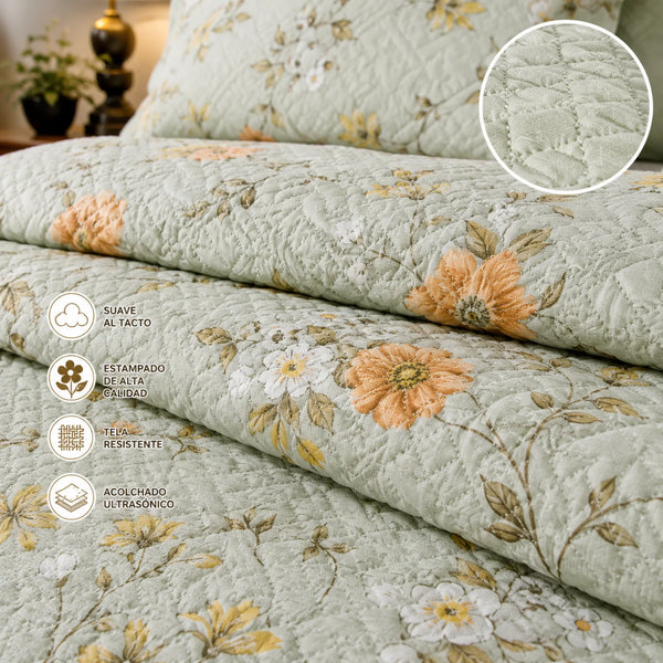 Cubrecama king de 5 piezas de Casa Eterna con diseño floral de rosas, bordado y textura suave para cama grande.