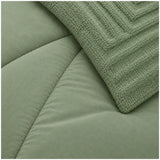 Set de cobertor Queen de 7 piezas en color verde, marca Enigma Store, con detalles suaves y cómodo para cama grande.