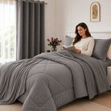 Set de cobertor queen de 7 piezas en color gris claro de la marca Enigma Store, con mantas y fundas para cama.