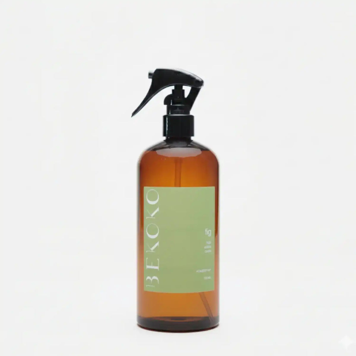 Aromatizante para el hogar BEKOKO en spray con fragancia de higo, muestra el envase y la etiqueta del producto.