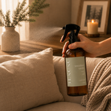 Spray aromatizante para el hogar Woodland Vainilla de 500ml de Enigma Store, con envase y pulverizador visible.